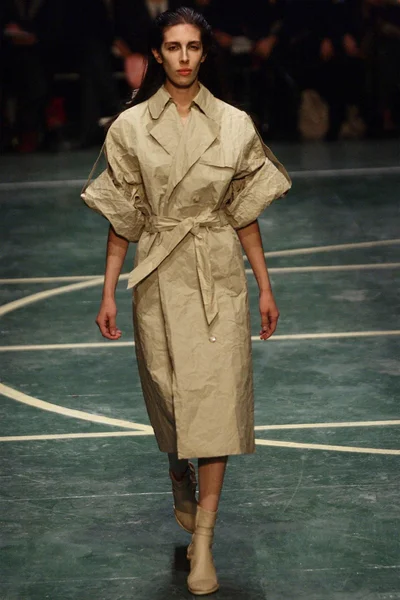 Look 1